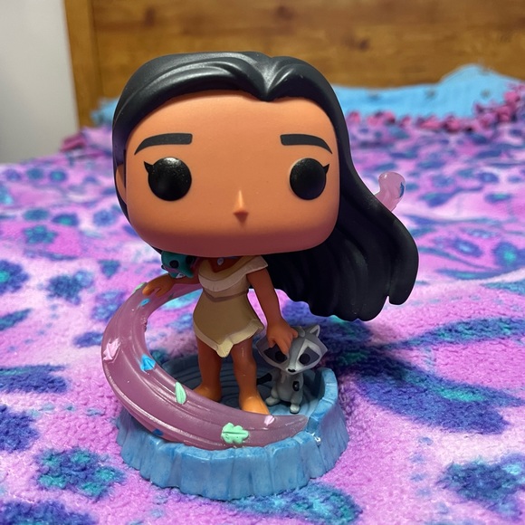 Pocahontas Funko Pop - Picture 2 of 13